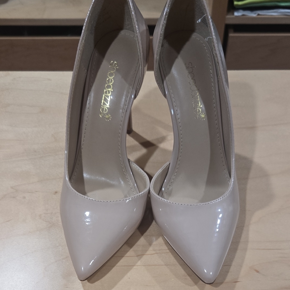 Shoe Dazzle Women's Nude Patent Heels